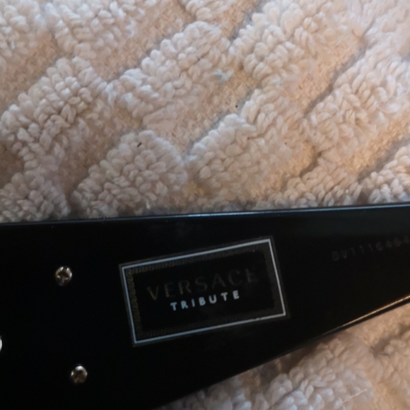 Versace sunglasses - Picture 3 of 3